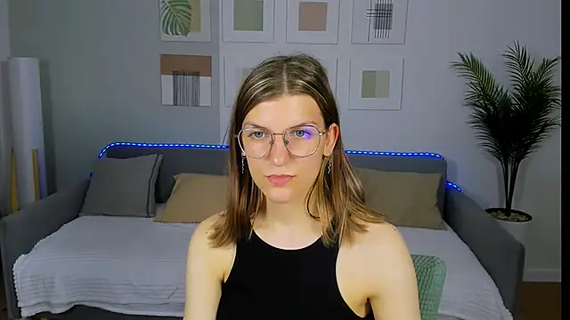AnnaThorne webcam