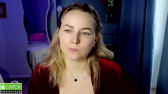 Mira_Mermayd live sex cam