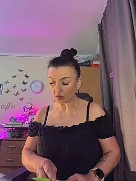 Hotangel75 webcam