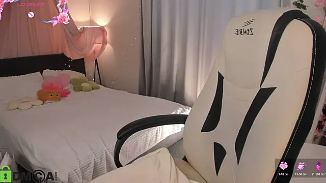 Aria_Mila webcam