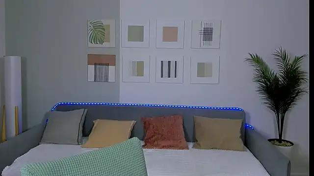 AnnaThorne webcam