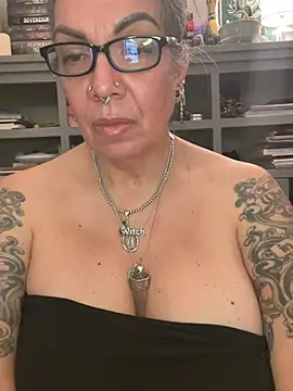 dieseldame1313 webcam