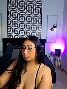 Amber_gold_ webcam