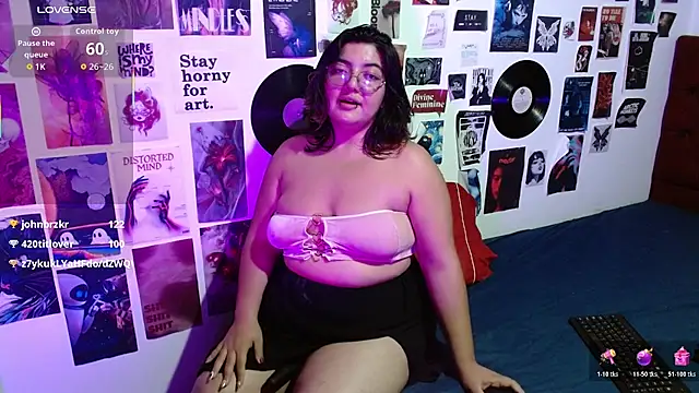 Roxy_f_w webcam