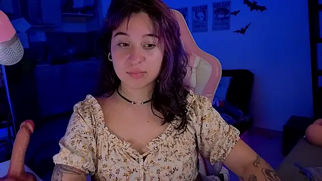 Celeste_Bauman webcam