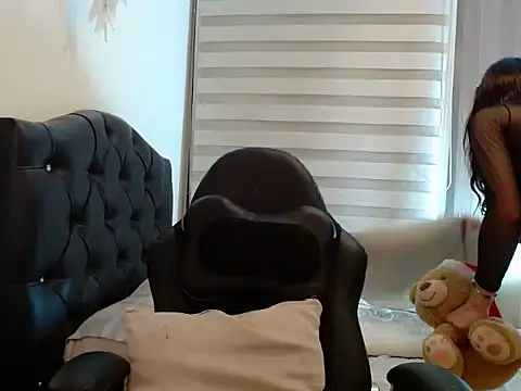 gooddes303salome webcam