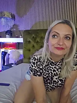 LadyTouch webcam