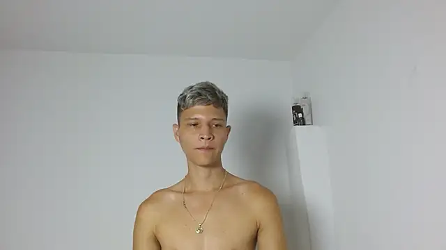 Twinkcock22 webcam