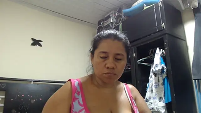 adrixxx38 webcam