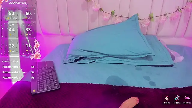 cloe_maisonn webcam