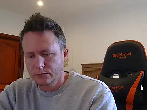 TroyDieselXXX webcam