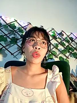 dolliette24 webcam