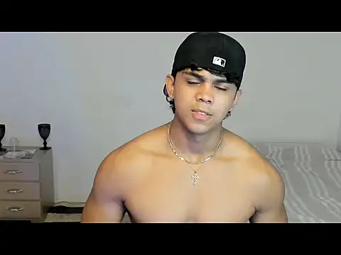 noahprada webcam