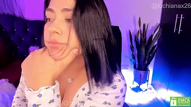 lucy26_ webcam