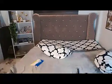 ZhanellVictoria69 webcam