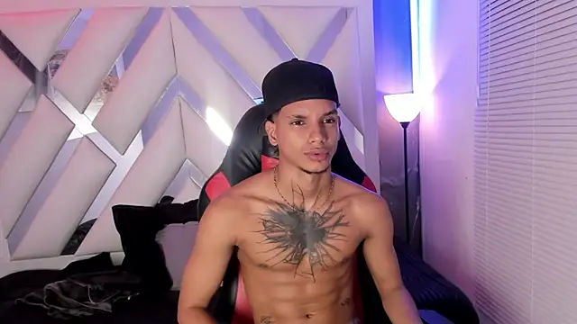 kai_storm77 webcam