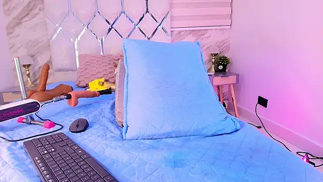 cataleya_ebony_ webcam