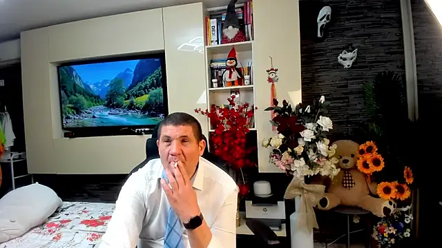 SpartacusDaddy48 webcam