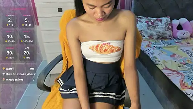 Mica_Jones webcam
