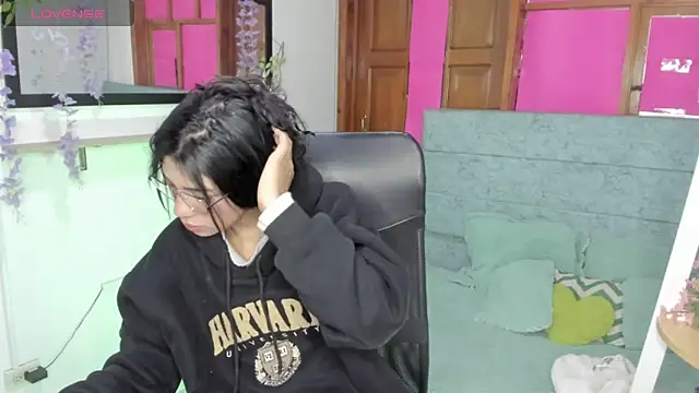 Aysha_winxs webcam