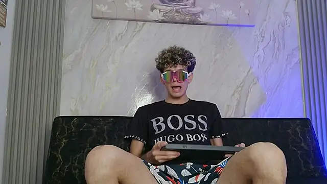 KING_BOYS2026 webcam