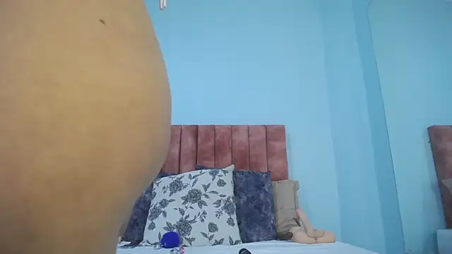 nana_levy webcam