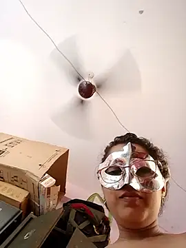 thanusi_2 webcam