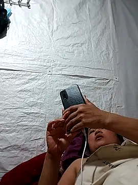 BigAss-69 webcam