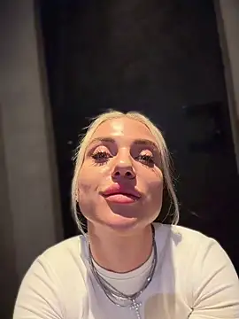 pinkstar_ webcam
