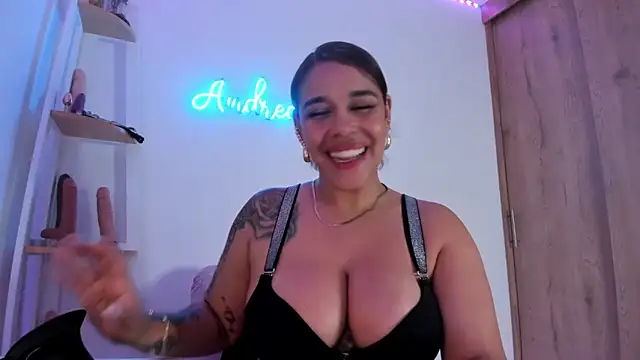 andrea_lopezz_ webcam