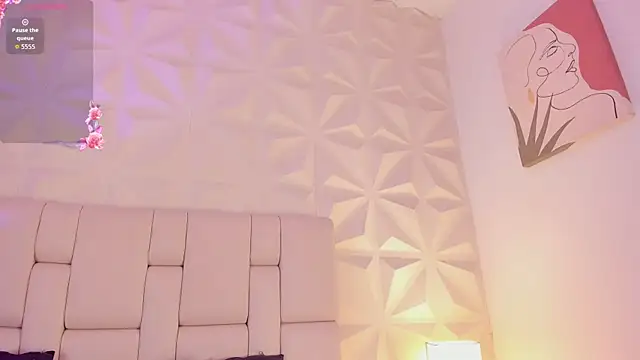 Nyxee_ webcam