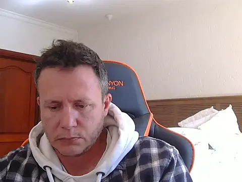 TroyDieselXXX webcam
