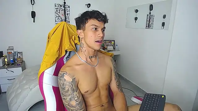 Leonard_Price webcam
