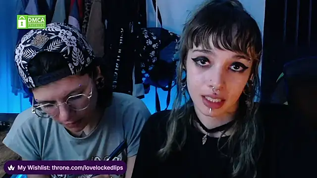 lovelockedlips webcam