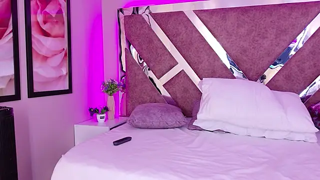 MeganR_ webcam