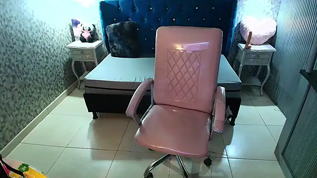 KamylaBiker webcam