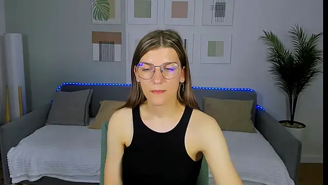 AnnaThorne webcam