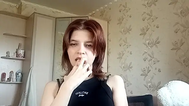 LowkeyIndigo webcam