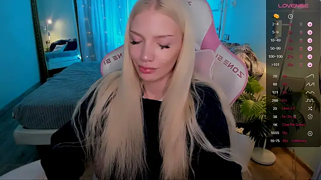 AnyaTaylor_
