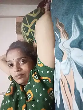 Trisha_71 webcam