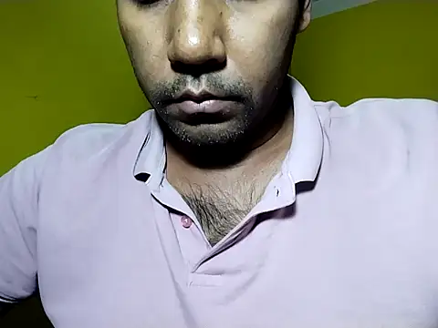 Lucky___05 webcam