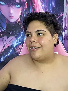 Hailey_Curvy webcam