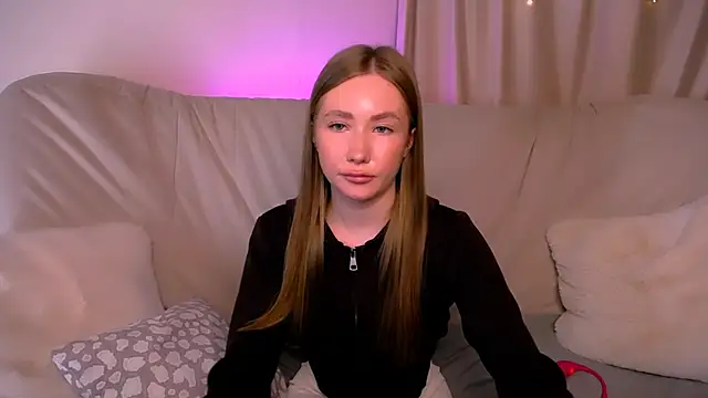 EllyColins webcam