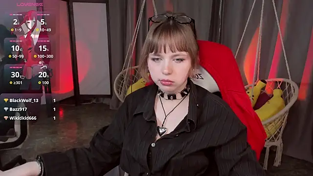 LeonaHicks webcam