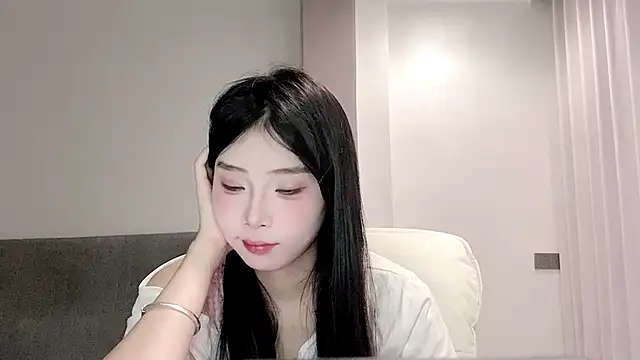 yiyibaby2026 webcam