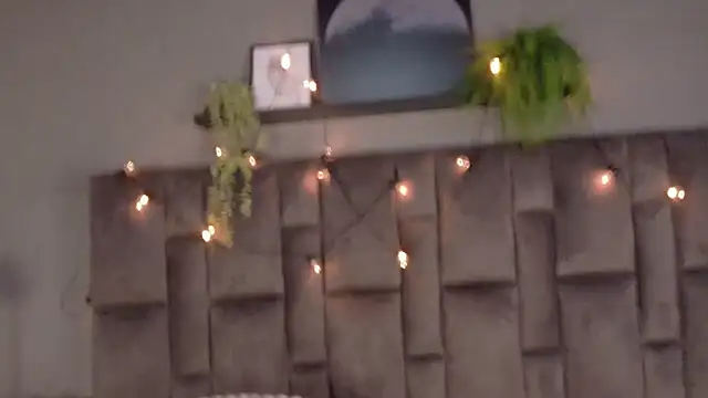 Meganlove__ webcam