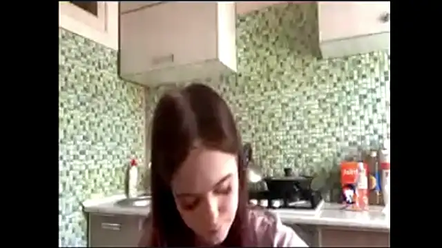 KikiAmino webcam
