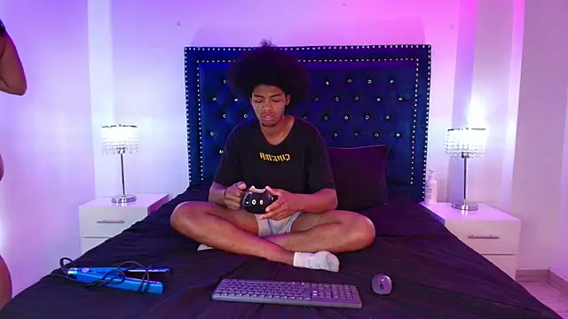 Cristal_and_luke webcam