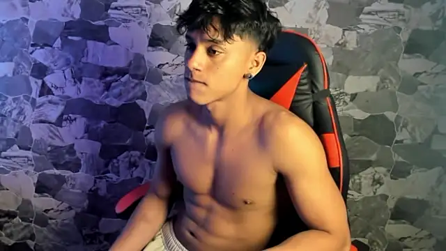 ZYZZ1312 webcam