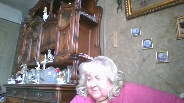 Lala-Love56 webcam
